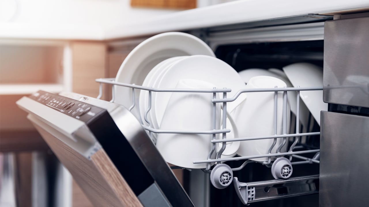 Can You Open A Dishwasher While It’s Running?